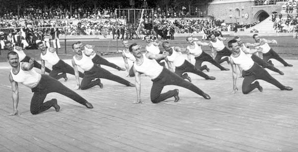 Stockholm 1912-A team exercice by the Russian team